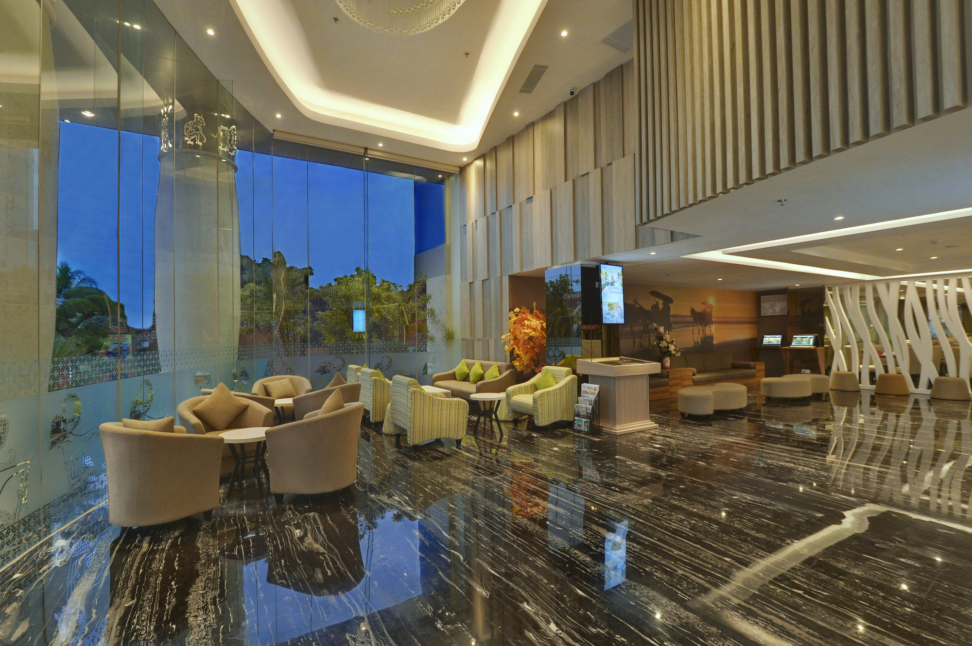 Platinum Adisucipto Hotel & Conference Center Kalasan Dış mekan fotoğraf