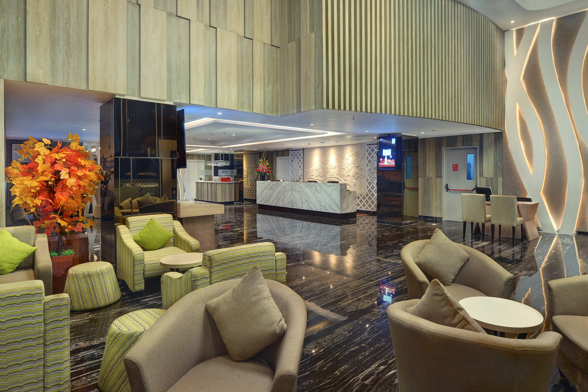 Platinum Adisucipto Hotel & Conference Center Kalasan Dış mekan fotoğraf