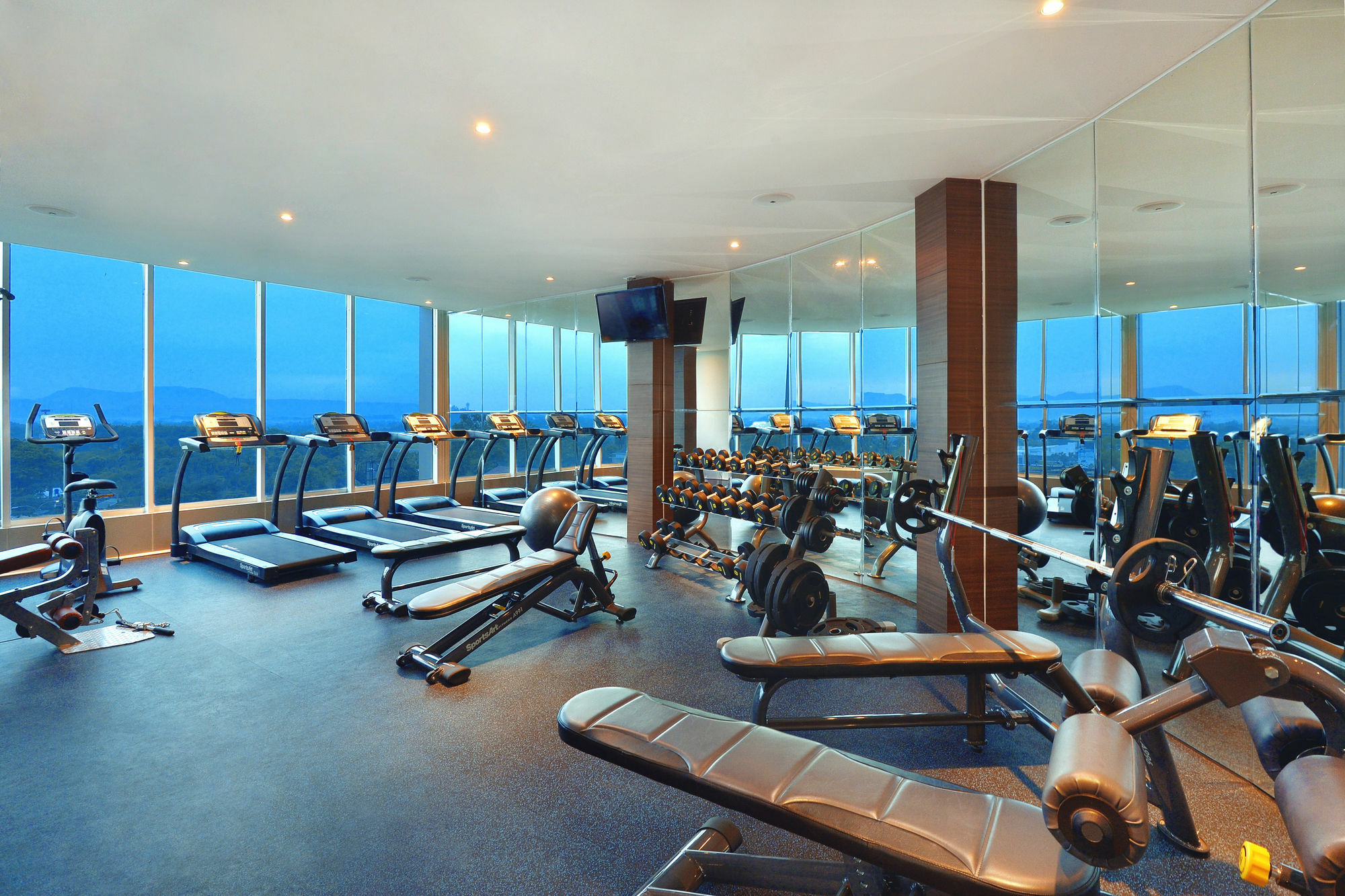 Platinum Adisucipto Hotel & Conference Center Kalasan Dış mekan fotoğraf